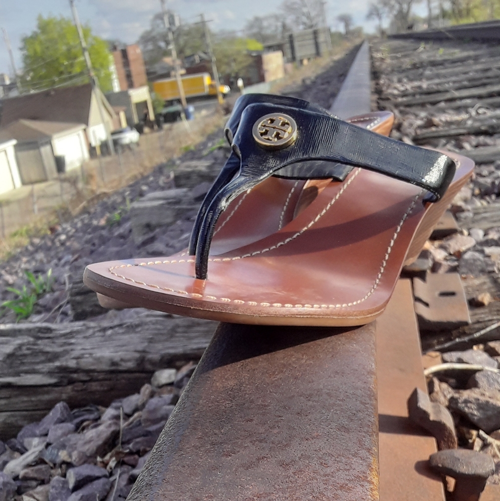 Tory Burch sandals in very nice condition